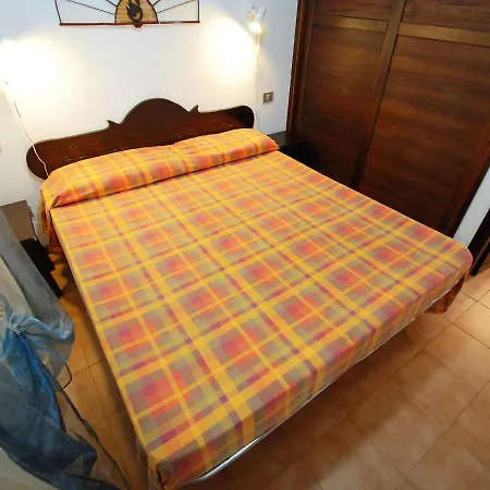 Marrone-7 By Interhome *